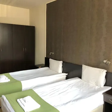 City Hotel 3*