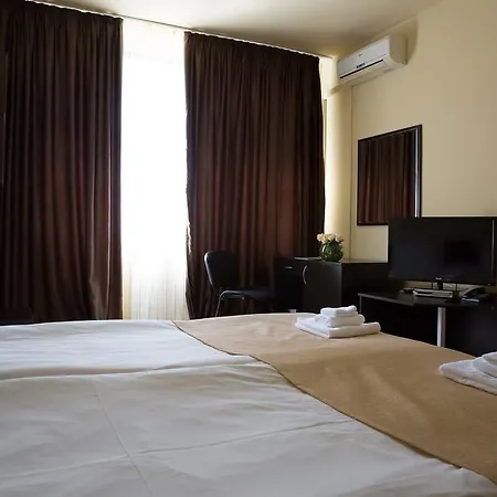 City Отель 3*